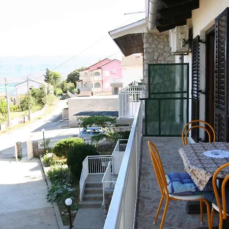 Apartment In Insel Krk 13584 *